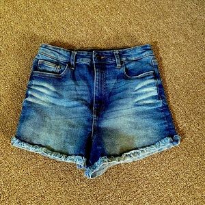 Kendall +Kylie shorts size 9